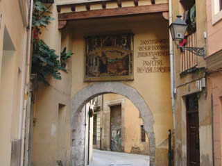 Balansiya. Medina. Portal de la Valldigna en Valencia ciudad.