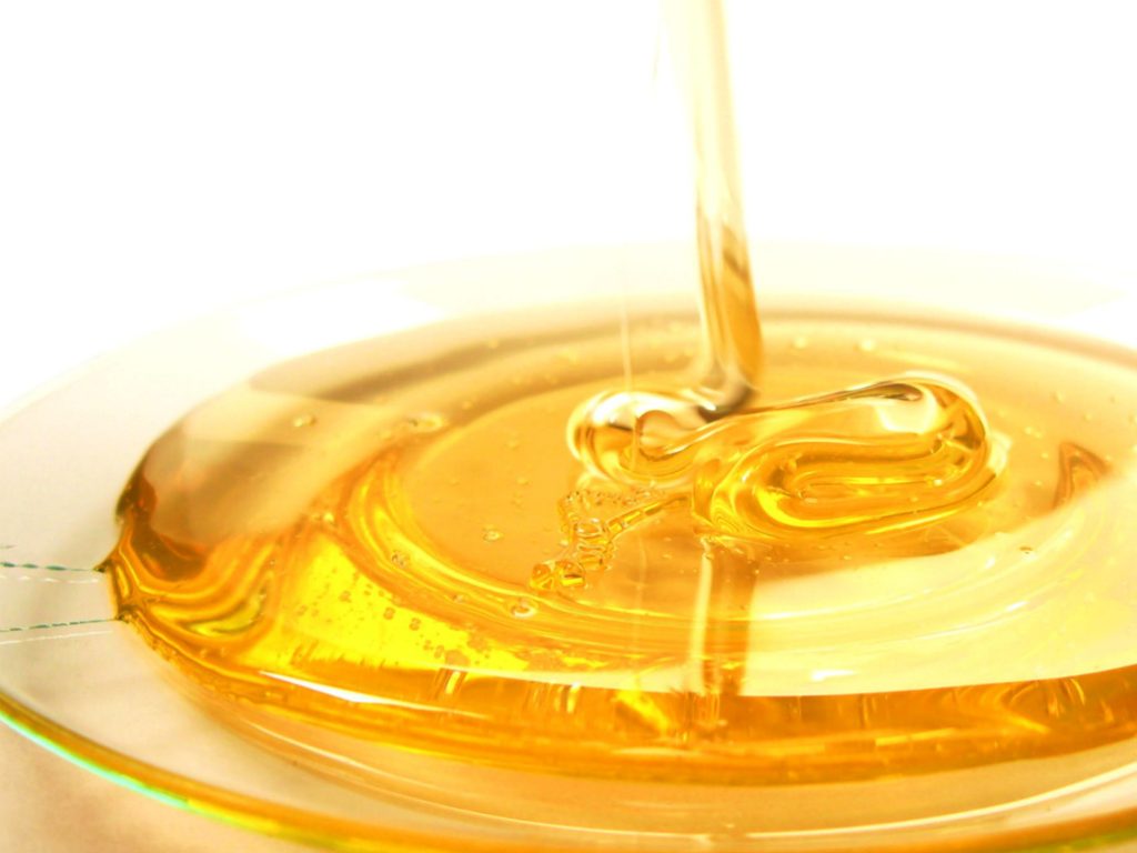 La miel siempre fue considerada uno de los alimentos y medicamentos más completos y nutritivos de que la humanidad tiene noción.