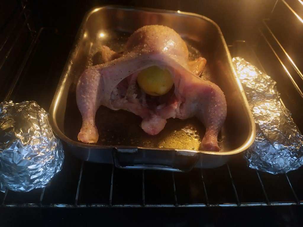 Pollo asado al horno con limón