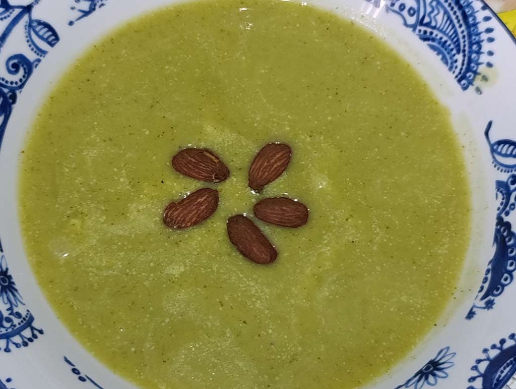 Crema de calabacín aromatizada